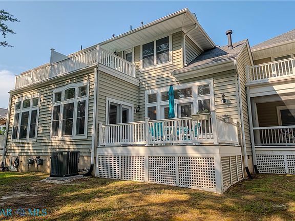 4th image of 330 Chesapeake Watch Rd APT 9B