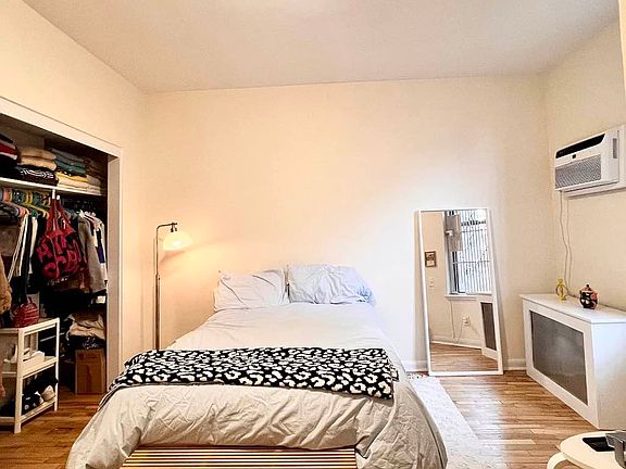 4th image of 252 W 91st St APT 43