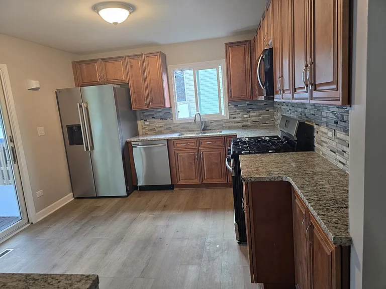 367 Mark Ave — Photo 5