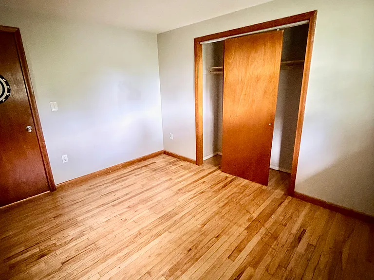 127 Warner St #2-0 — Photo 11