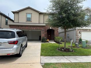 9843 SW Mills Field Dr N, Houston, TX 77070
