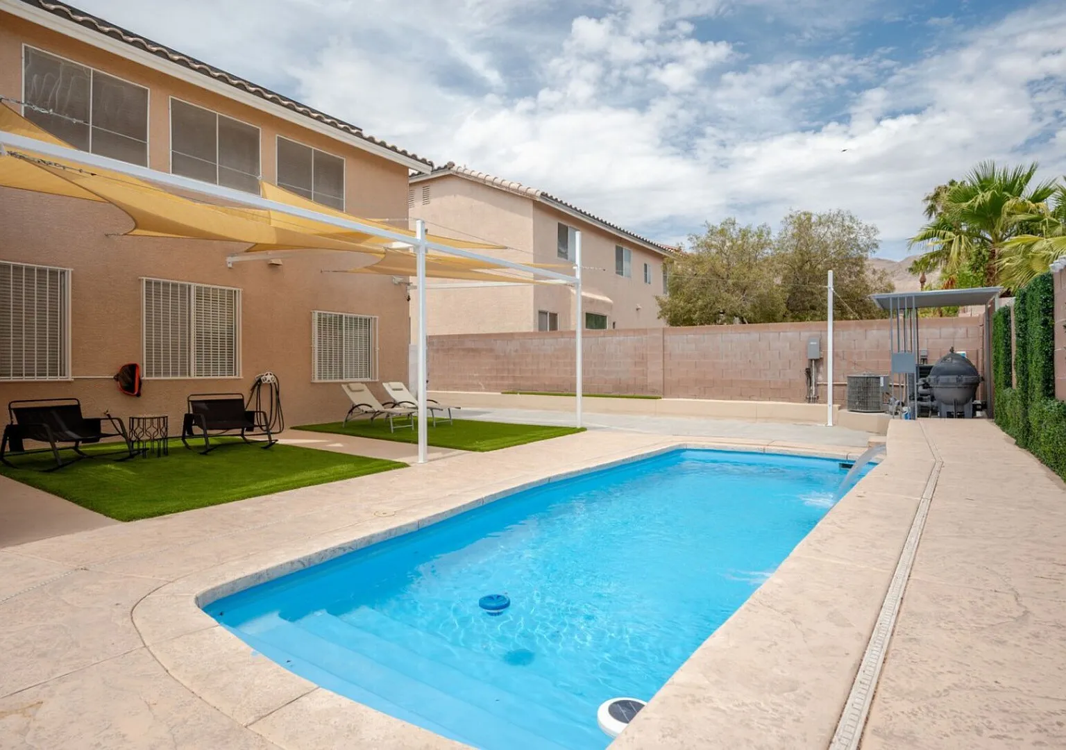 5BR Pool House + Billiards | Up to 15 Guests — Photo 1