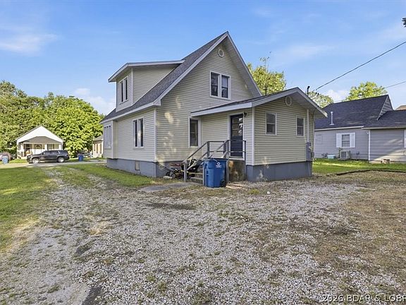5th image of 209 N Maple St