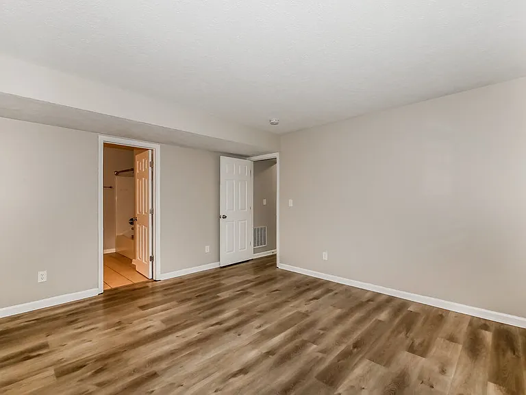 3329 Gainesville Ct — Photo 12