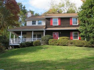 527 Black Horse Rd, Chester Springs, PA 19425