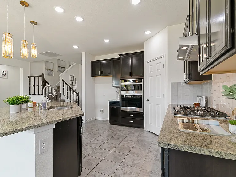 4208 Wood River Trl — Photo 13