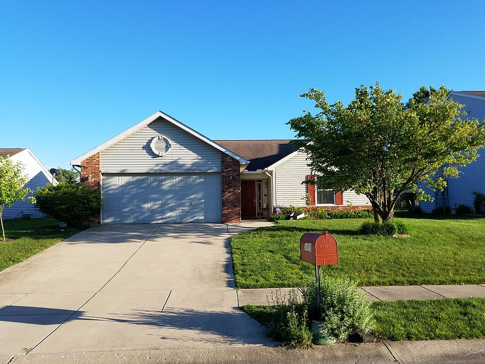 1st image of 2405 Temple Ct W