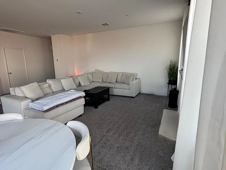3421 Andrew Ave — Photo 13