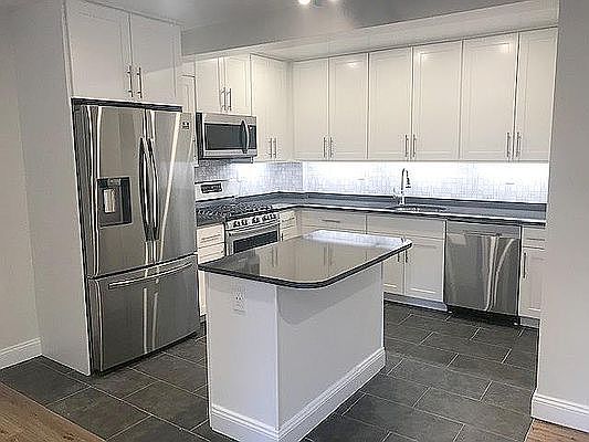 1st image of 125 Christopher St APT 3E