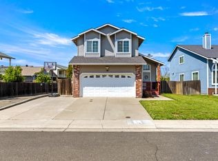 150 Creekside Cir, Sacramento, CA 95823