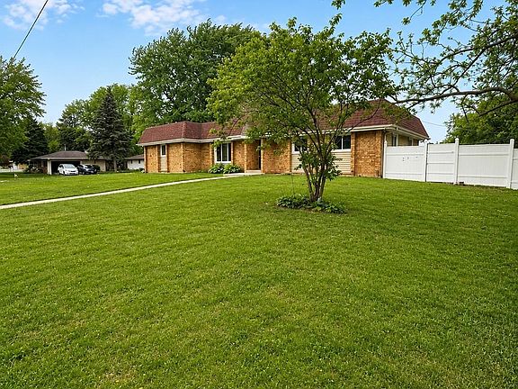2nd image of 5412 Regency Way