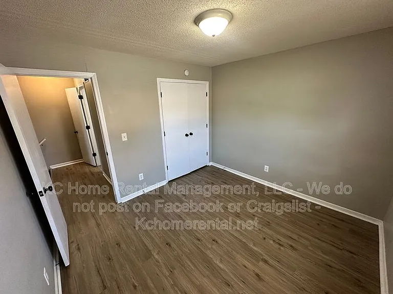 6337 N Wyandotte St — Photo 14