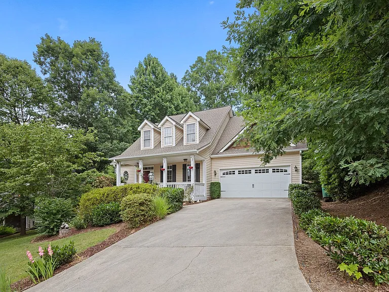 6 Winding Oak Dr — Photo 1