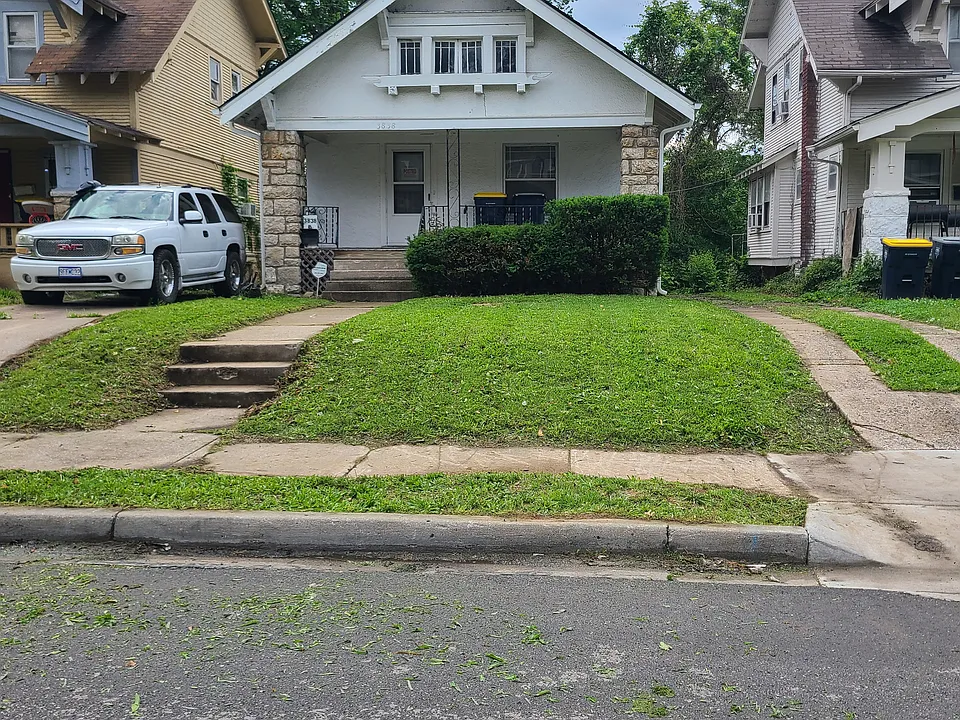 3838 Bellefontaine Ave