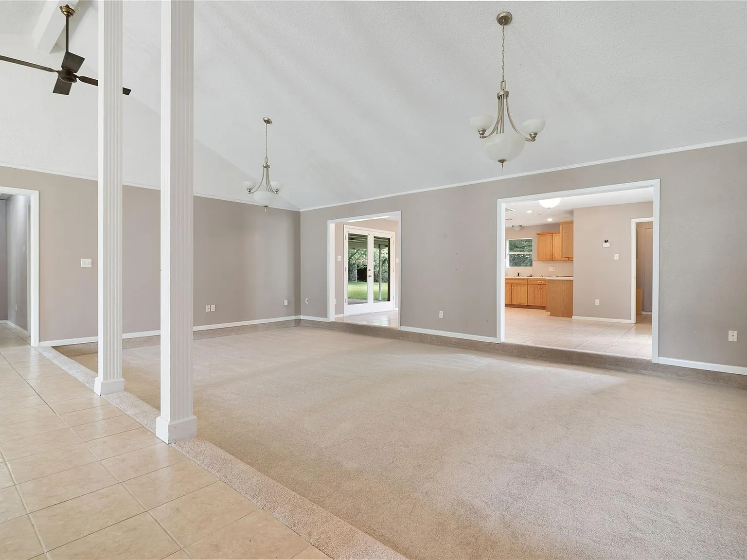 3 bed, 2.0 bath, 2322 sqft, $2,500 — Photo 4
