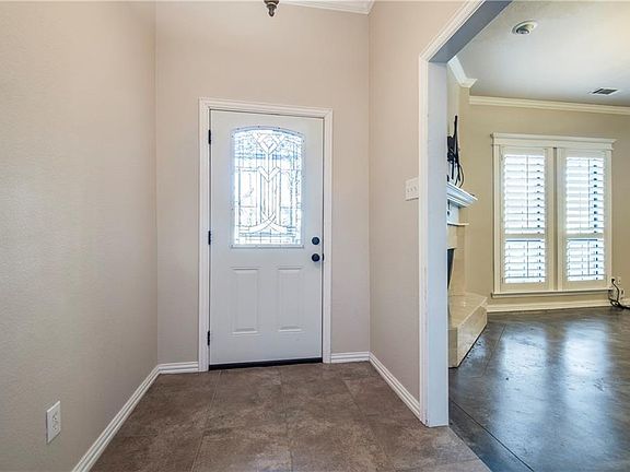 4th image of 3012 Stonehenge Ln