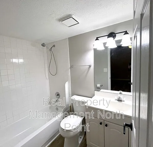 3030 Steeplechase Dr — Photo 19