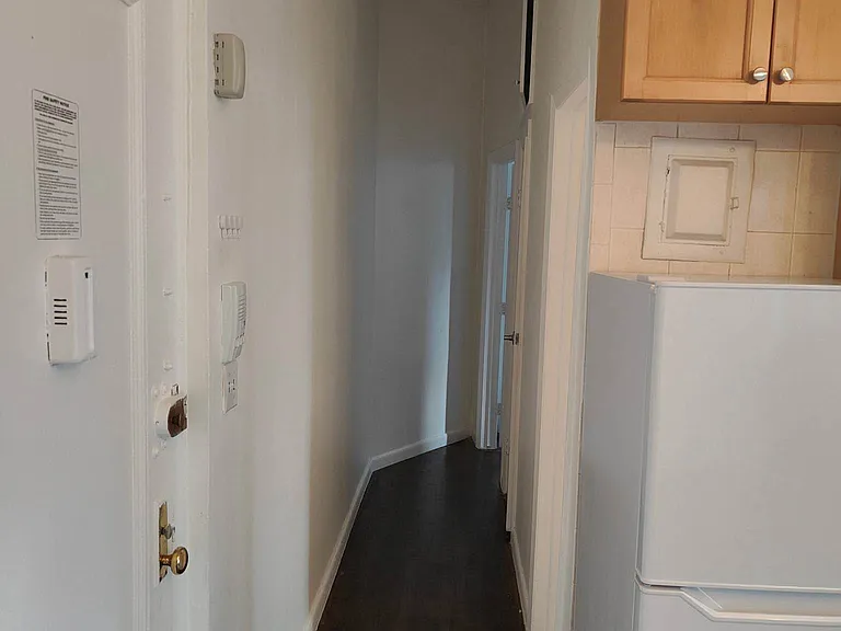 235 2nd Ave #5C — Photo 8
