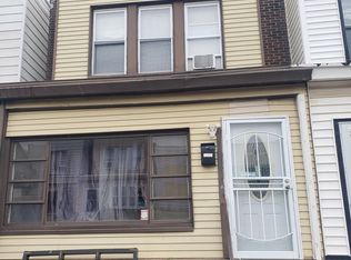 7032 Reedland St, Philadelphia, PA 19142