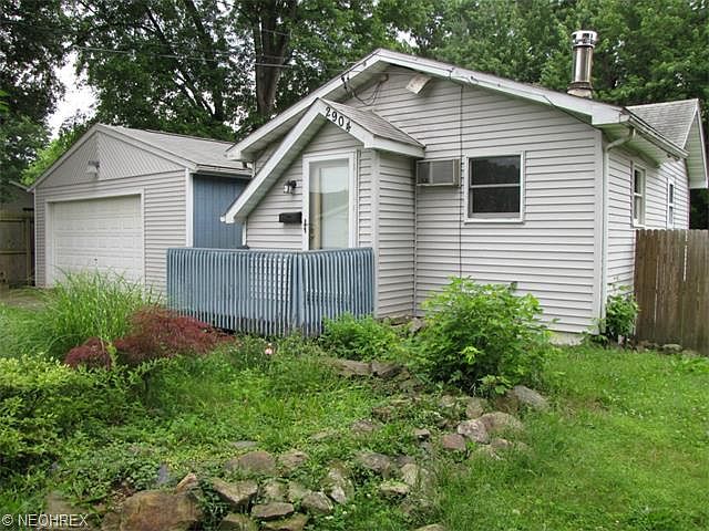 1st image of 2904 Shelburn Ave
