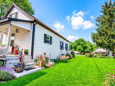 1142 River Road, Troy, NY, 12182