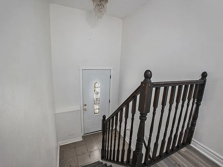 159 Castlefrank Rd #159 — Photo 3
