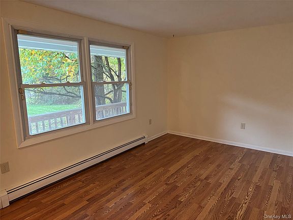 4th image of 49 Jansen Road