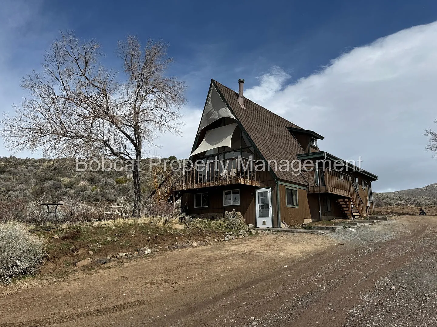 2130 Chipmunk Dr photo 1
