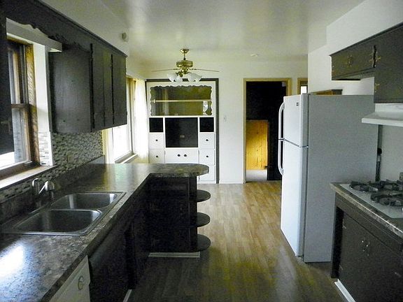 3rd image of 2625 W 93rd Pl