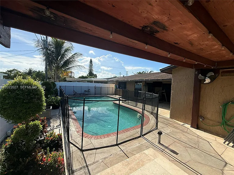 11450 NW 30th Pl — Photo 6