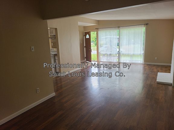 5th image of 765 Saint Anthony Ln