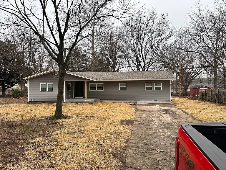 3416 Finley Ave — Photo 1