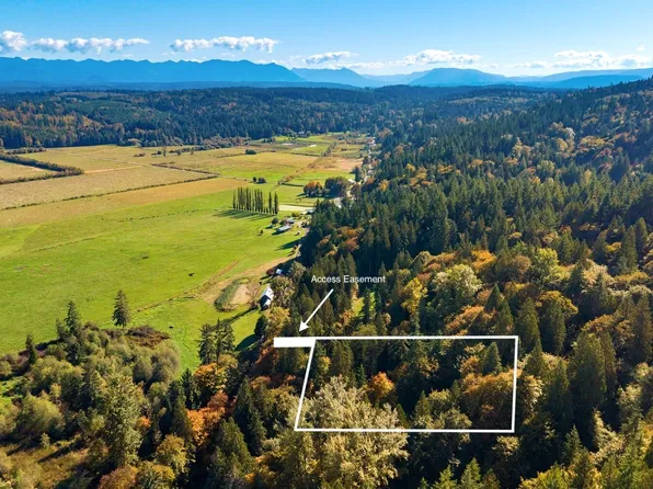 8801 W Snoqualmie Valley Road NE, Carnation, WA 98014