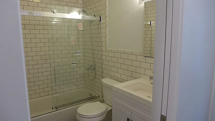 Rented by Garfield Realty  | media 20