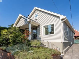 7621 SE Pine St, Portland, OR 97215