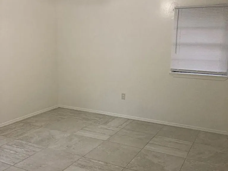 3002 Pineland Dr — Photo 6