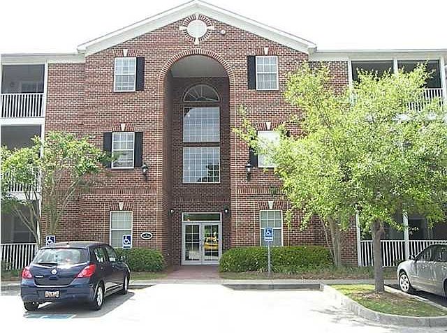 1st image of 1597 Cambridge Lakes Dr