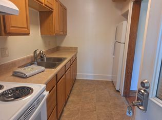 134 7th St NW #4, Pulaski, VA 24301
