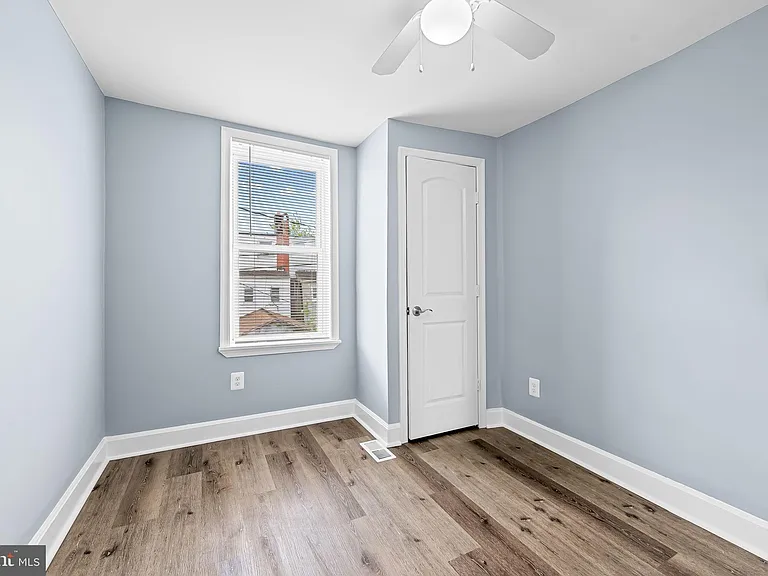 3339 Elmora Ave — Photo 16