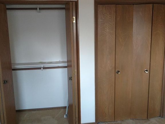 4th image of 555 Monterey Pl
