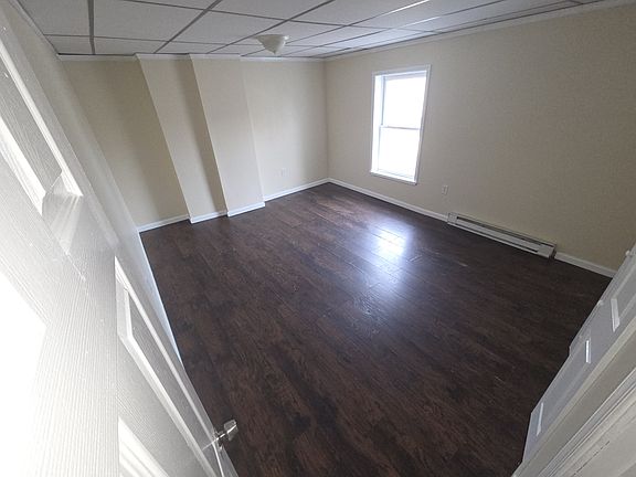 5th image of 702 N 9th St APT 10