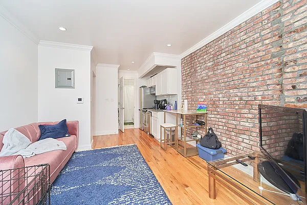 Rented by Living New York | media 22