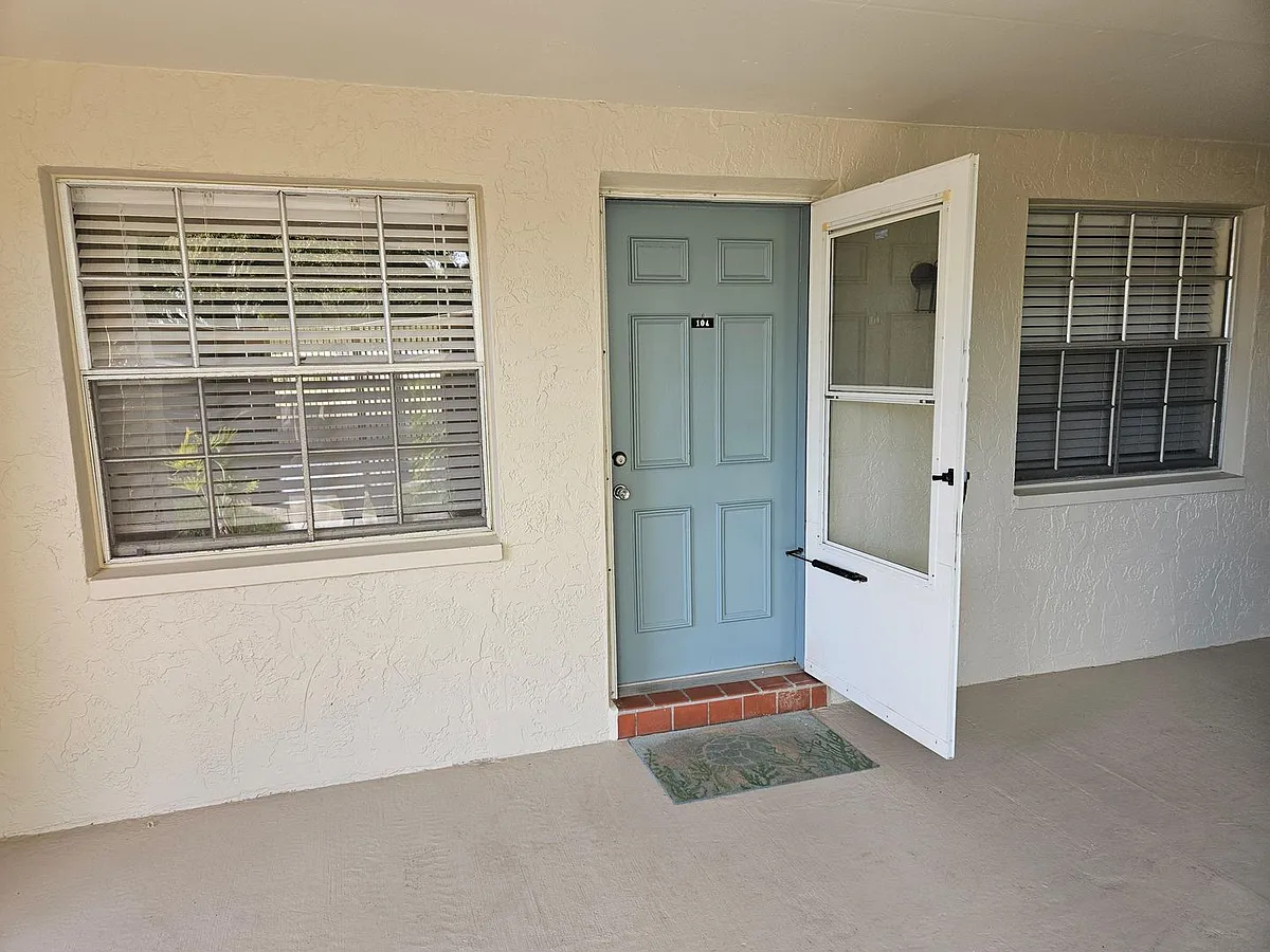 Building Photo - 946 Virginia St #104