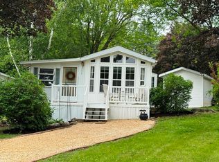 356 Skyline Dr, Edgerton, WI 53534