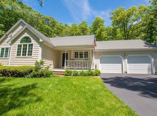 21 Cherry Tree Ln, North Attleboro, MA 02760