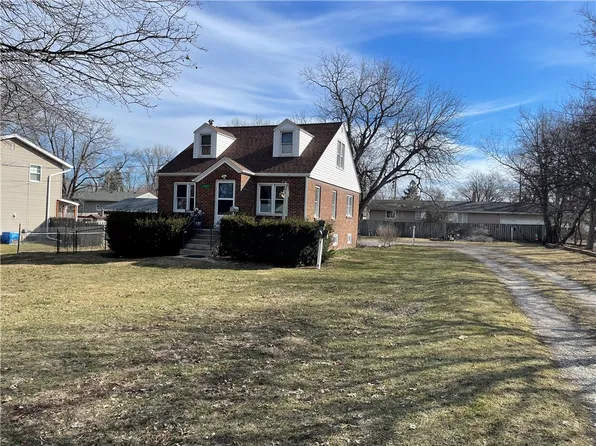 1711 63rd St, Des Moines, IA 50322