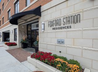 4441 Wolf Rd Unit 206, Western Springs, IL