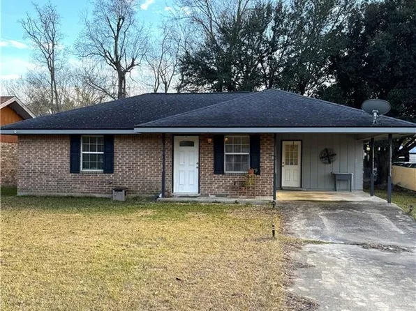 510 E 2nd St, Iowa, LA 70647
