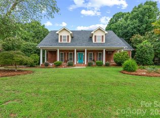 2018 Olde Oxford Ct, Rock Hill, SC 29732