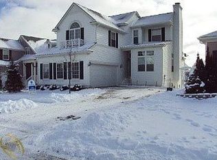 185 Penobscot Dr, Howell, MI